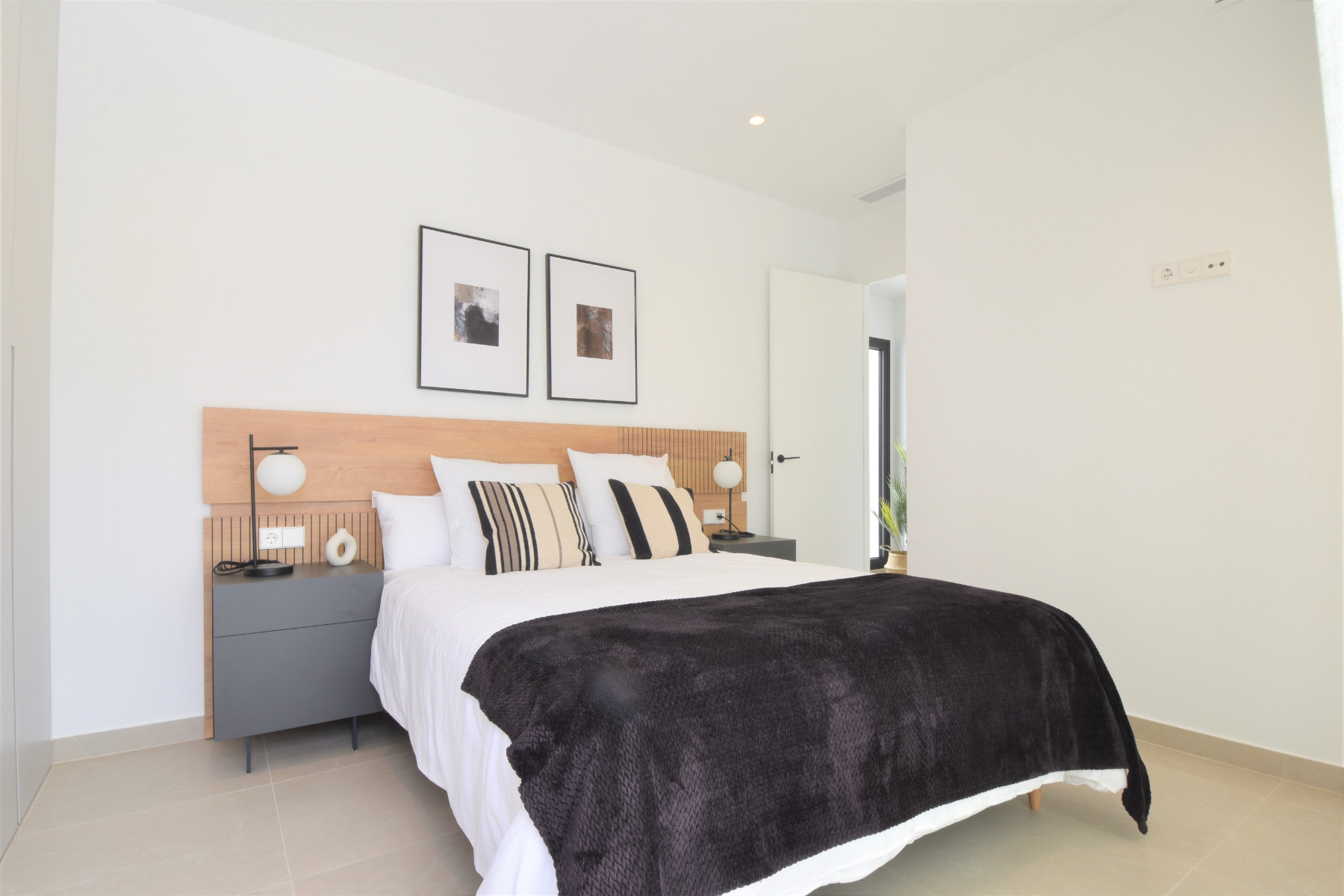 Resale - 3 Bedroom 2 Bathroom Villa in Orihuela Costa - Lomas de Cabo Roig - Alicante