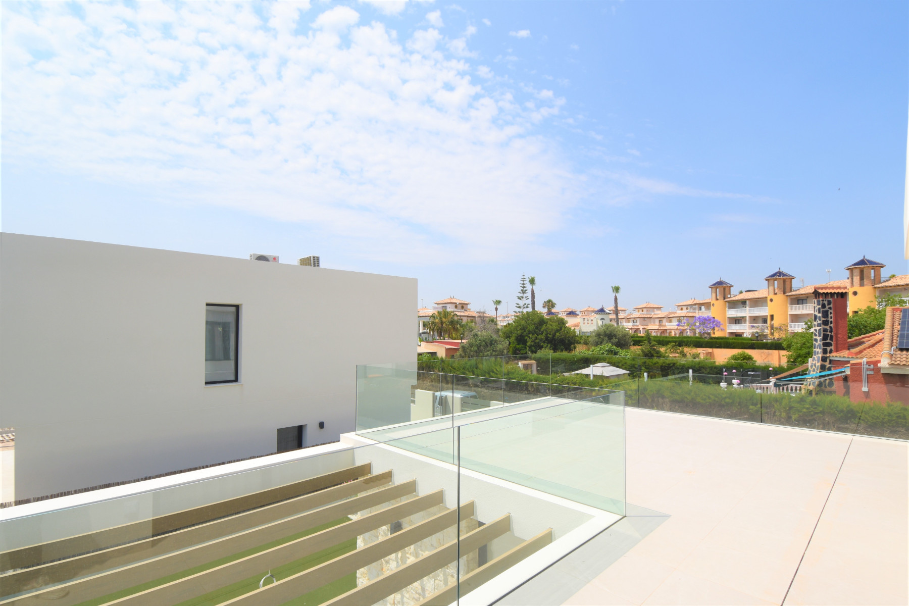 Resale - 3 Bedroom 2 Bathroom Villa in Orihuela Costa - Lomas de Cabo Roig - Alicante