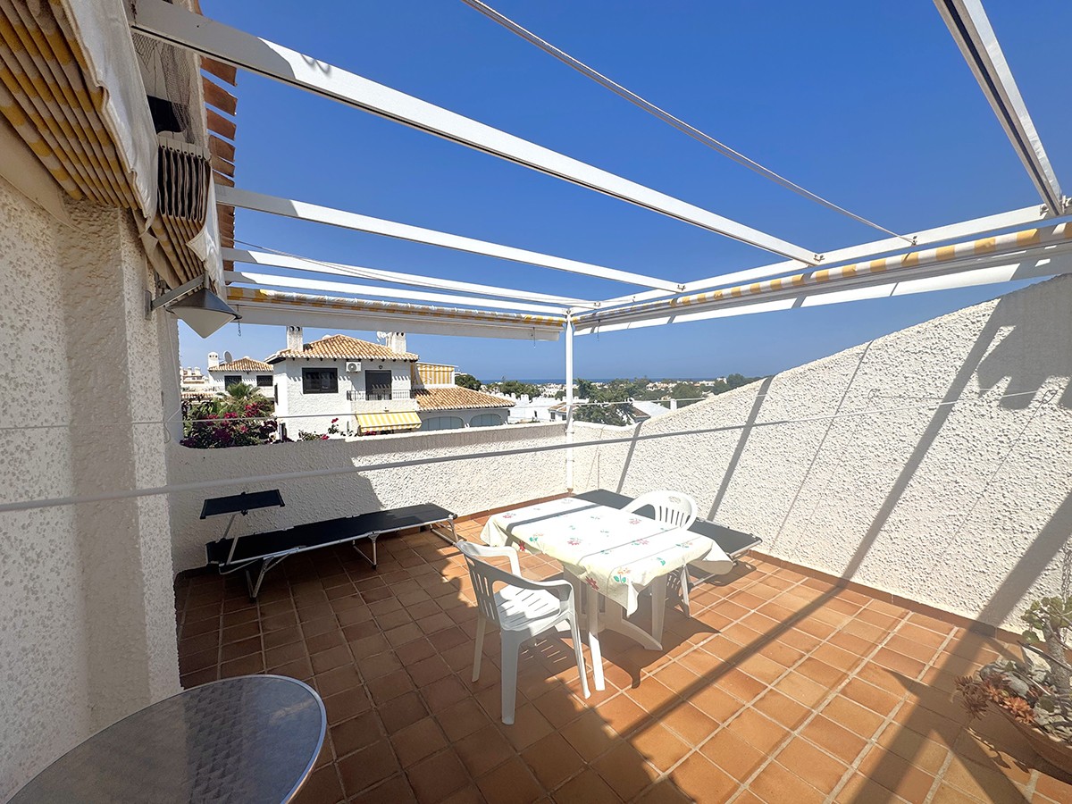 Resale - 3 Bedroom 2 Bathroom Flat / Apartment in Orihuela Costa - Cabo Roig - Alicante